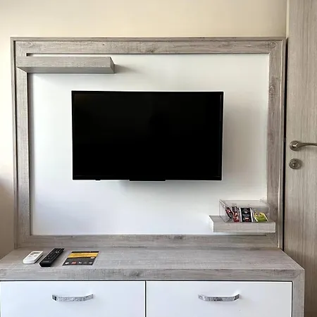 Erasta Avm Yani Konforlu 2+1 '5' * Анталья